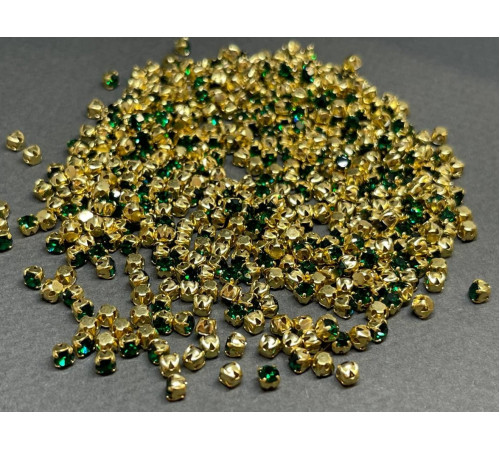 Шатоны Emerald /оправа золото, ss12 (3 мм), 10 шт 