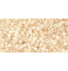Бисер TOHO Treasure 11/0 TT-01-147 - Ceylon Lt Ivory