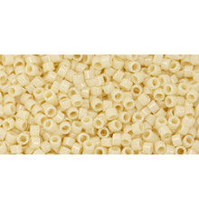 Бисер TOHO Treasure 11/0 TT-01-51 - Opaque Lt Beige