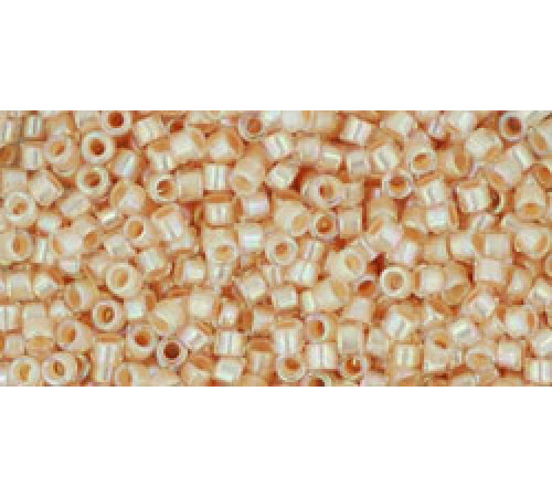 Бисер TOHO Treasure 11/0 TT-01-794 - Inside-Color Rainbow Crystal/Apricot-Lined