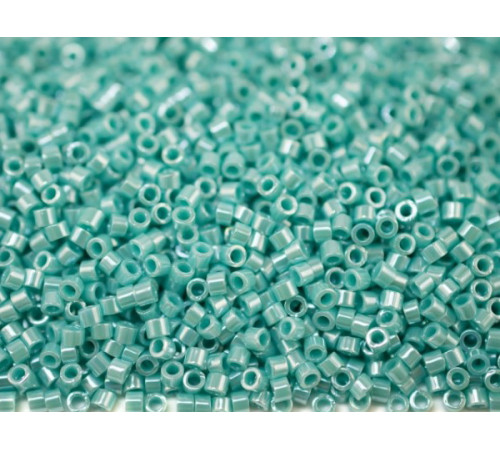 Бисер TOHO Treasure 11/0 TT-01-132 - Opaque-Lustered Turquoise 
