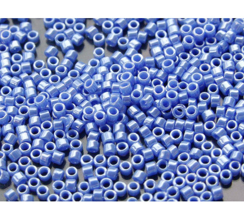 Бисер TOHO Treasure 11/0 TT-01-134 - Opaque Periwinkle Luster 